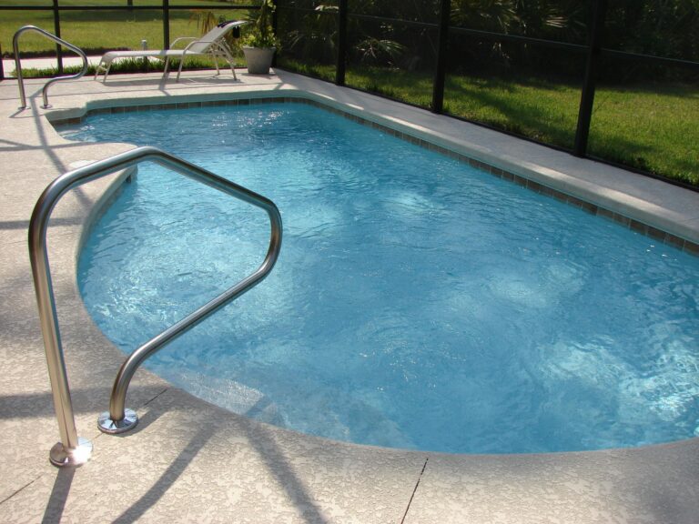 Concrete Pool Decks That Stay Cool in the Summer